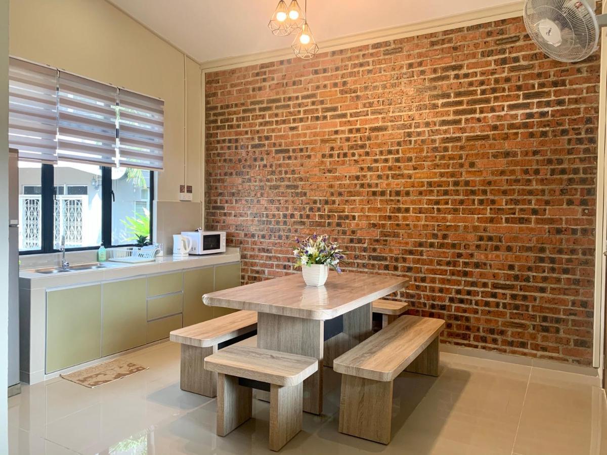 Sarah Guesthouse Kuala Terengganu Zewnętrze zdjęcie