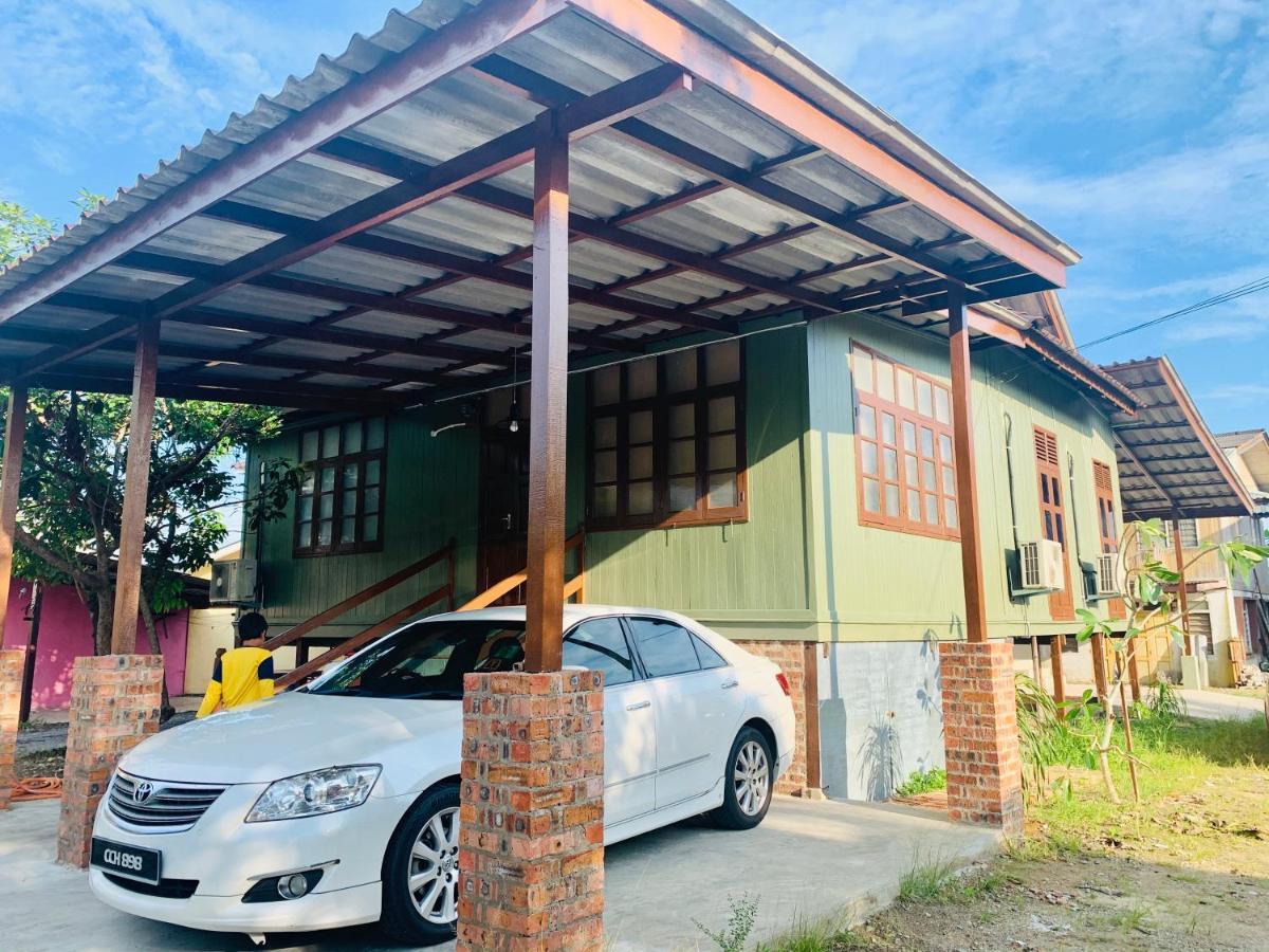 Sarah Guesthouse Kuala Terengganu Zewnętrze zdjęcie